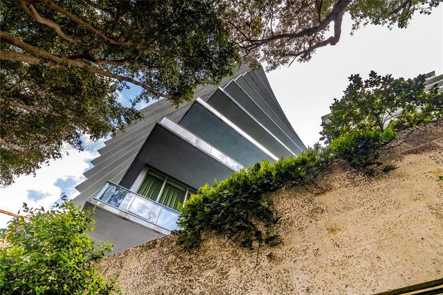 2675 S Bayshore Dr 1601S, Miami, FL 33133