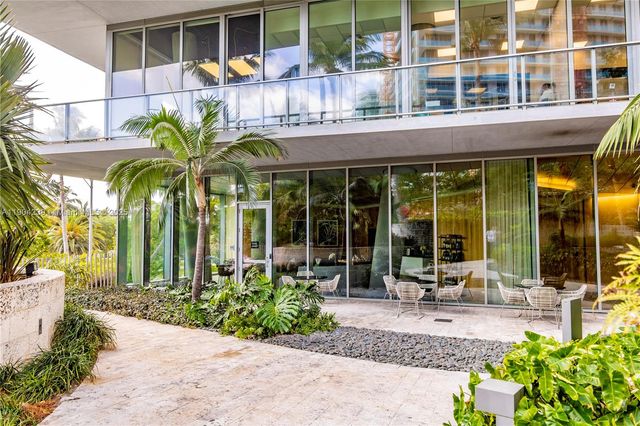 2675 S Bayshore Dr 1601S, Miami, FL 33133