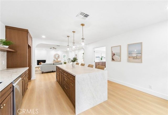 367 Ultimo Avenue, Long Beach, CA 90814