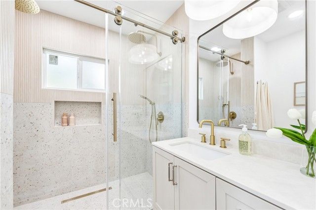 367 Ultimo Avenue, Long Beach, CA 90814