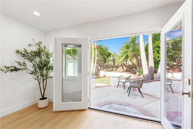 367 Ultimo Avenue, Long Beach, CA 90814