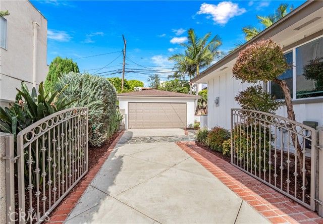 367 Ultimo Avenue, Long Beach, CA 90814