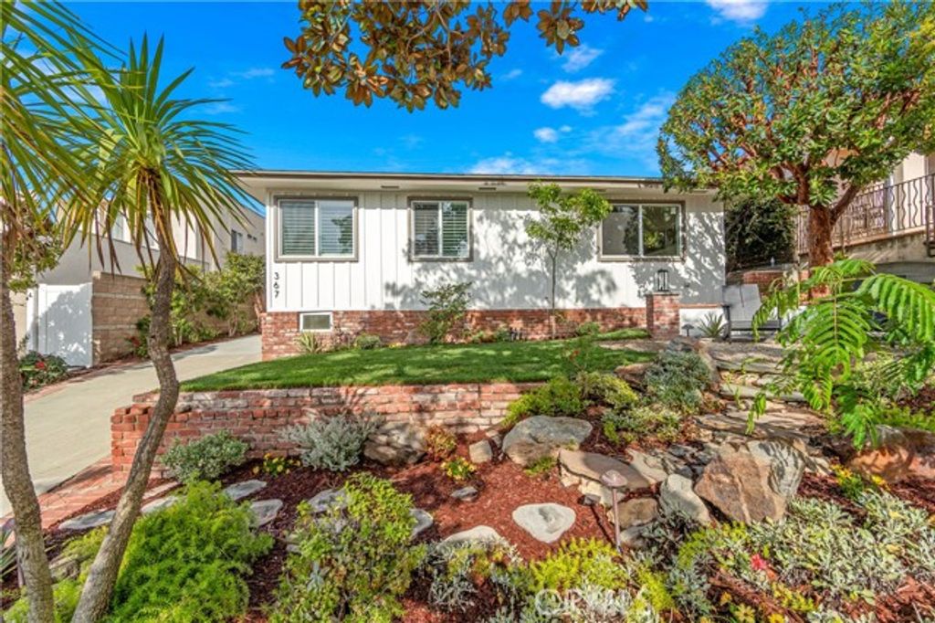 367 Ultimo Avenue, Long Beach, CA 90814