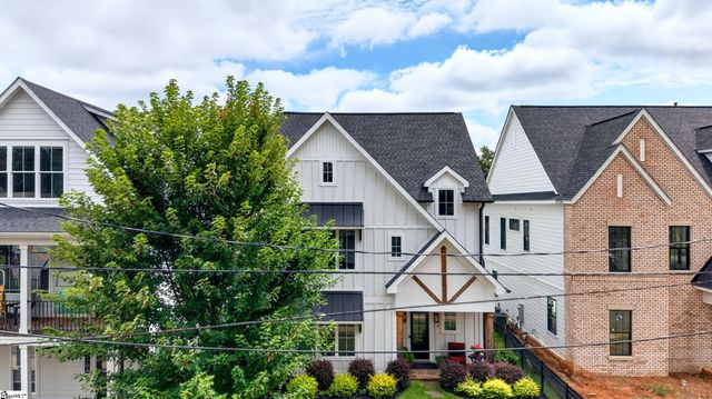 14 Perry Avenue, Greenville, SC 29601