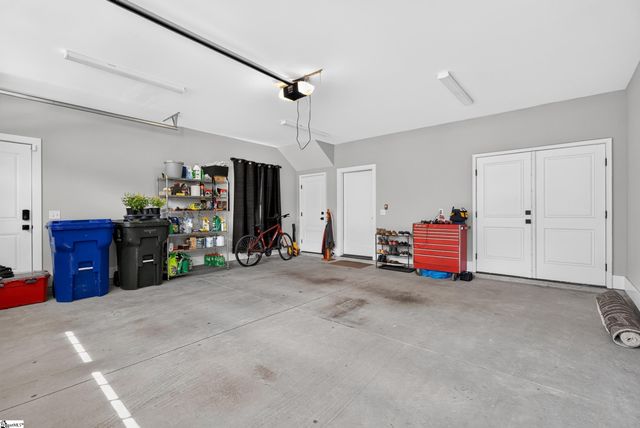 14 Perry Avenue, Greenville, SC 29601