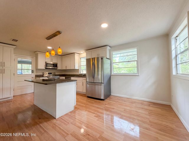 6917 GATORBONE Road, Keystone Heights, FL 32656