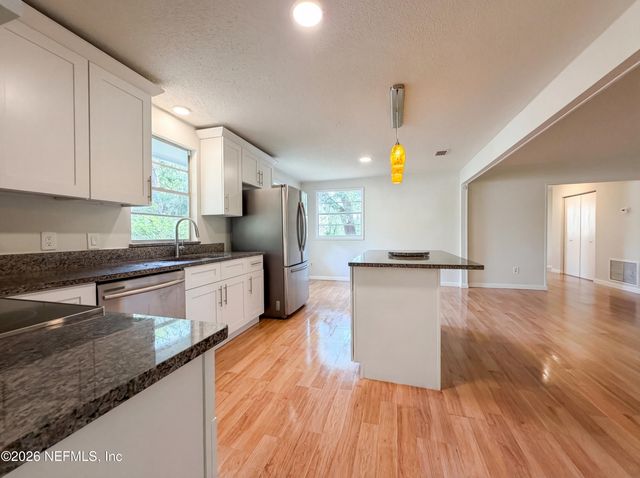 6917 GATORBONE Road, Keystone Heights, FL 32656