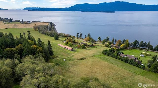 2395 W Shore Drive, Lummi Island, WA 98262