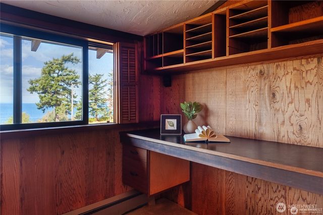 2395 W Shore Drive, Lummi Island, WA 98262