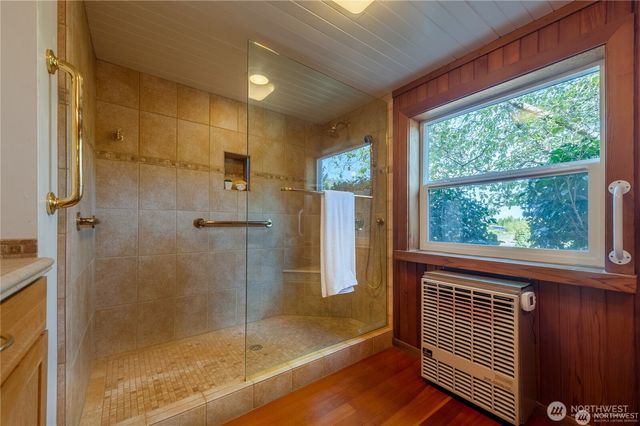 2395 W Shore Drive, Lummi Island, WA 98262