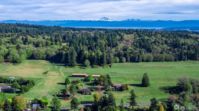 2395 W Shore Drive, Lummi Island, WA 98262
