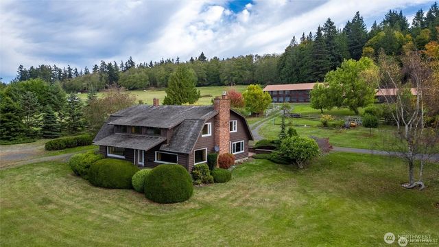 2395 W Shore Drive, Lummi Island, WA 98262