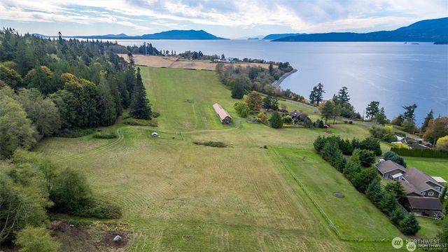 2395 W Shore Drive, Lummi Island, WA 98262