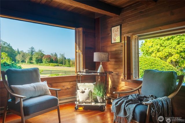 2395 W Shore Drive, Lummi Island, WA 98262