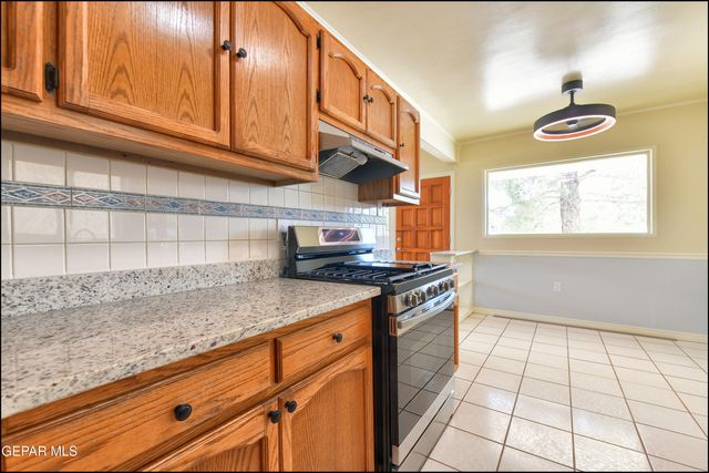 2603 MCKINLEY Avenue, El Paso, TX 79930