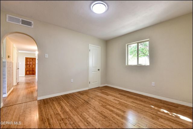 2603 MCKINLEY Avenue, El Paso, TX 79930
