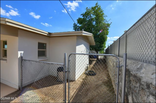 2603 MCKINLEY Avenue, El Paso, TX 79930