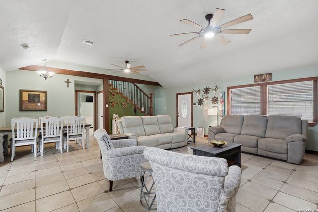 31910 Blanco, Bulverde, TX 78163