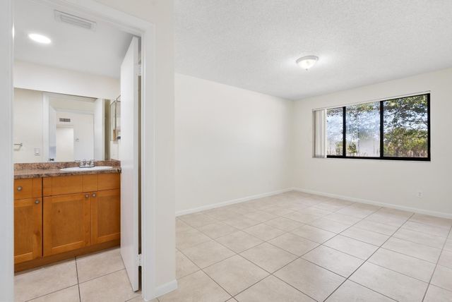 9066 W Atlantic Boulevard 434, Coral Springs, FL 33071