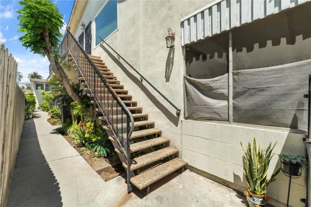 1227 E 1st Street 2C, Long Beach, CA 90802