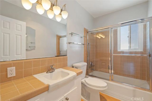 1227 E 1st Street 2C, Long Beach, CA 90802
