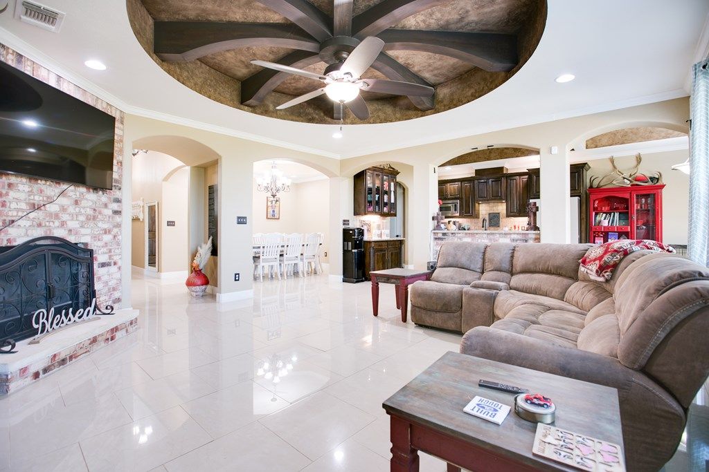 Image 14 of property listing at 3901 Margaret Lane, San Angelo, TX 76904