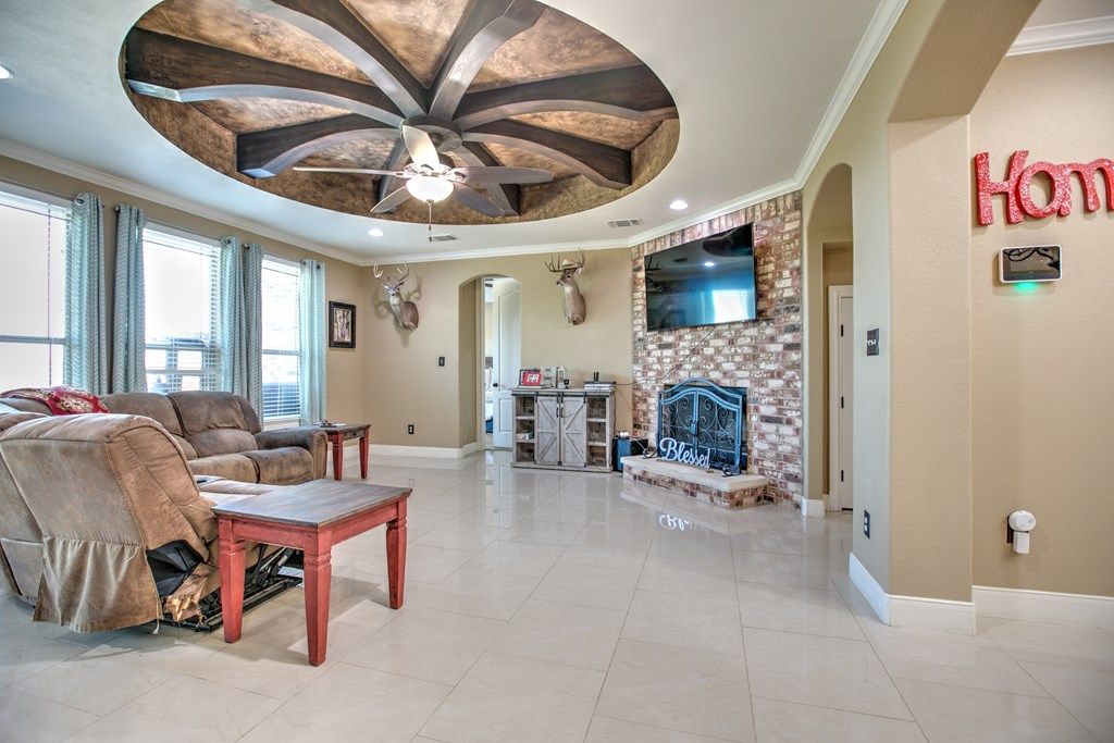 Image 15 of property listing at 3901 Margaret Lane, San Angelo, TX 76904