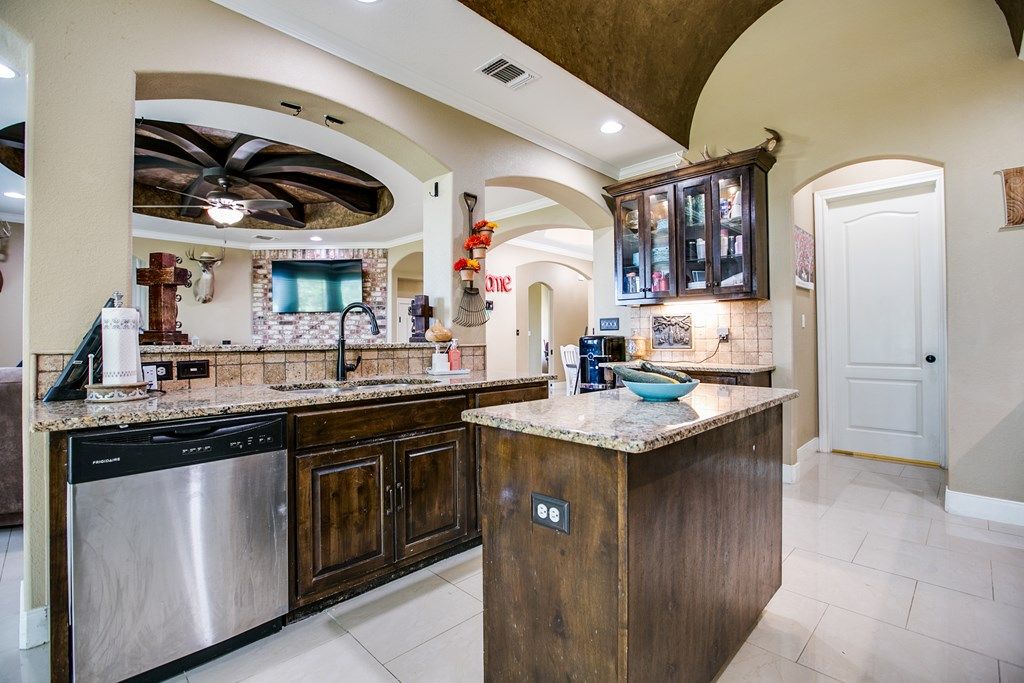 Image 21 of property listing at 3901 Margaret Lane, San Angelo, TX 76904