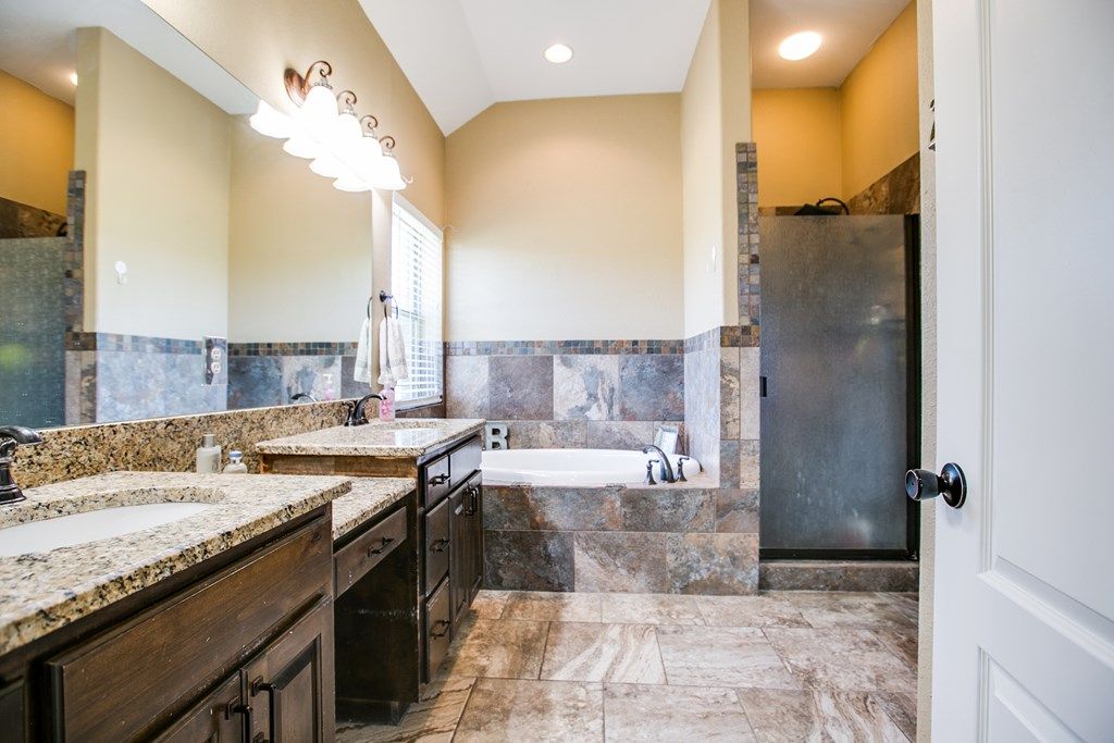 Image 5 of property listing at 3901 Margaret Lane, San Angelo, TX 76904