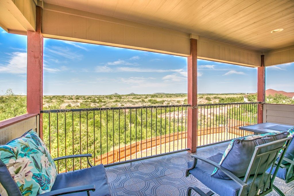 Image 6 of property listing at 3901 Margaret Lane, San Angelo, TX 76904