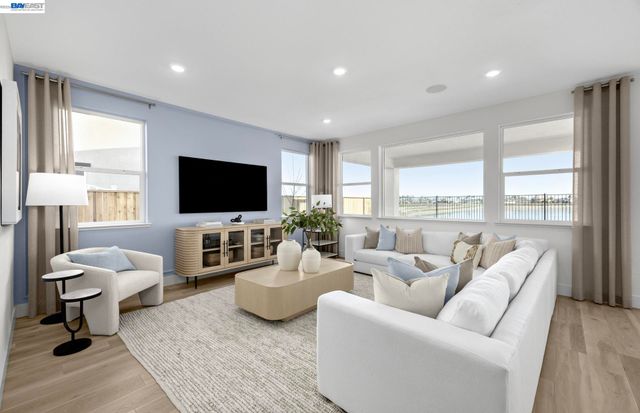 539 Lee Loop, Discovery Bay, CA 94505