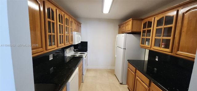 2101 S Ocean Dr 2608, Hollywood, FL 33019