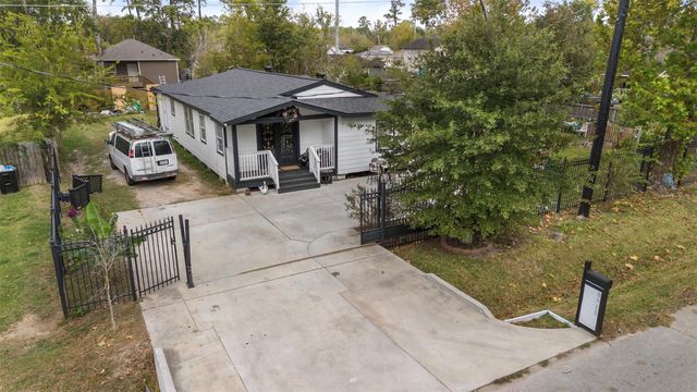 8013 Talton Street, Houston, TX 77028