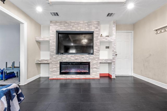 8013 Talton Street, Houston, TX 77028