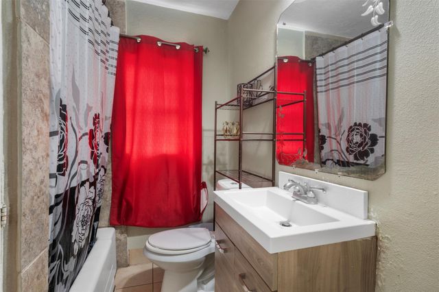 8013 Talton Street, Houston, TX 77028