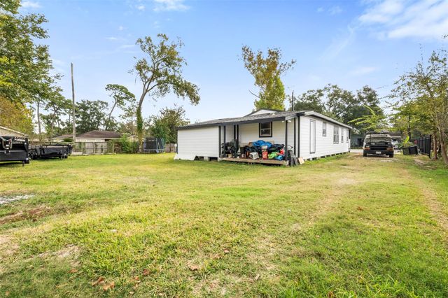 8013 Talton Street, Houston, TX 77028