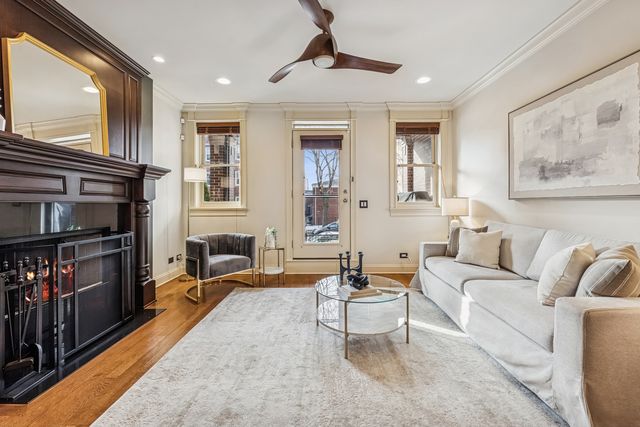 6121 N Winthrop Avenue 1S, Chicago, IL 60660