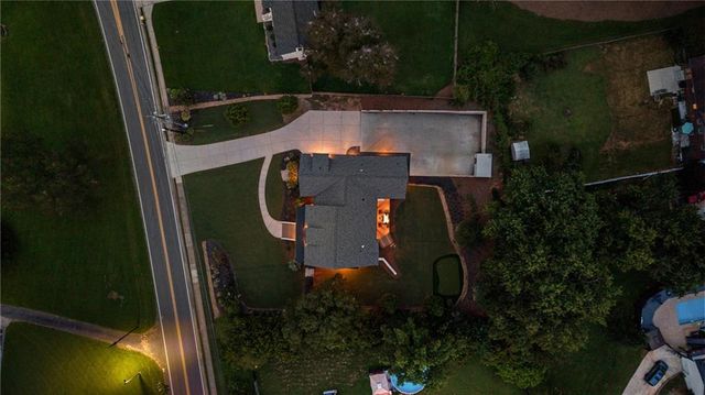 292 Arnold Mill Road, Woodstock, GA 30188