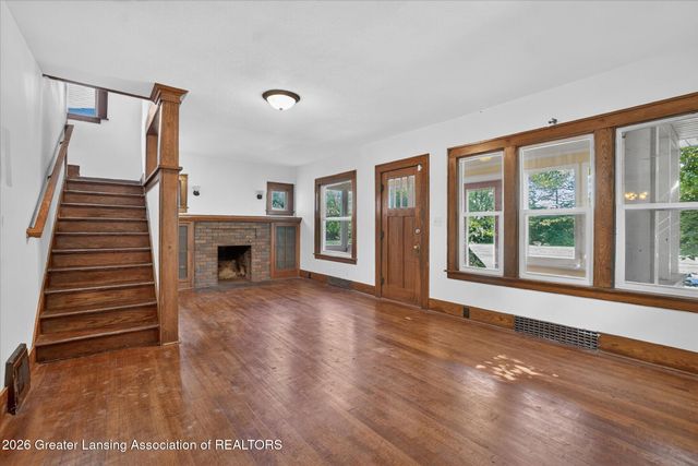 1219 Moores River Drive, Lansing, MI 48910