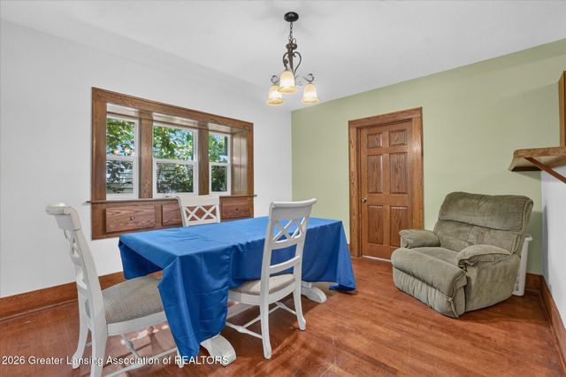 1219 Moores River Drive, Lansing, MI 48910