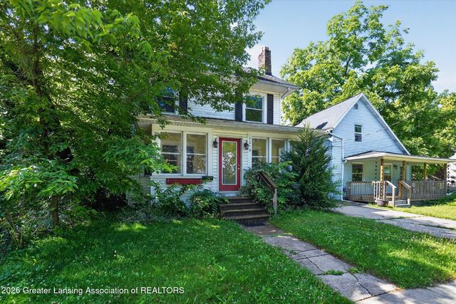 1219 Moores River Drive, Lansing, MI 48910