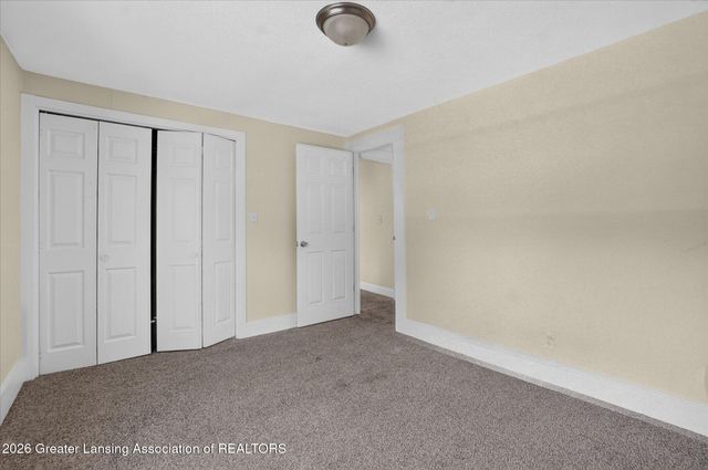 1219 Moores River Drive, Lansing, MI 48910