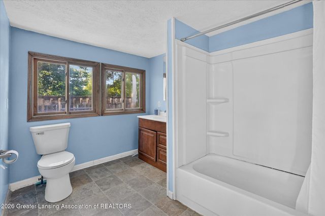 1219 Moores River Drive, Lansing, MI 48910