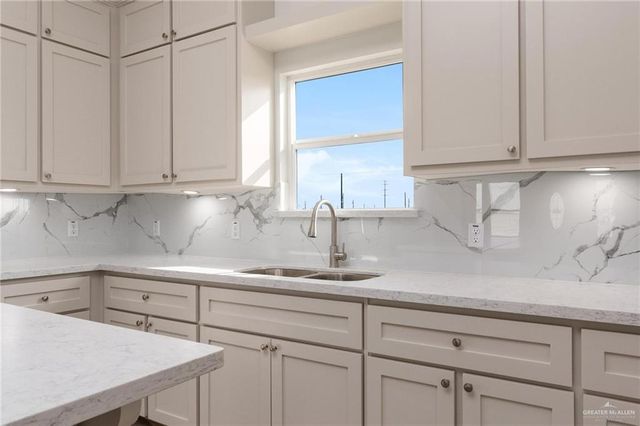 349 Barcelona Street, Donna, TX 78537