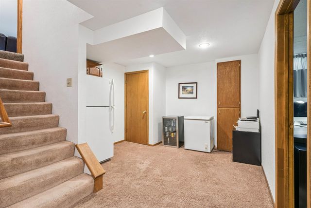 114 Parkgate Road, Cedar Falls, IA 50613