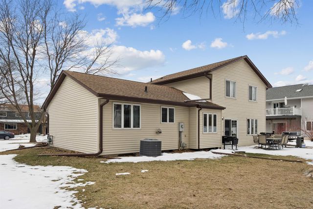 114 Parkgate Road, Cedar Falls, IA 50613