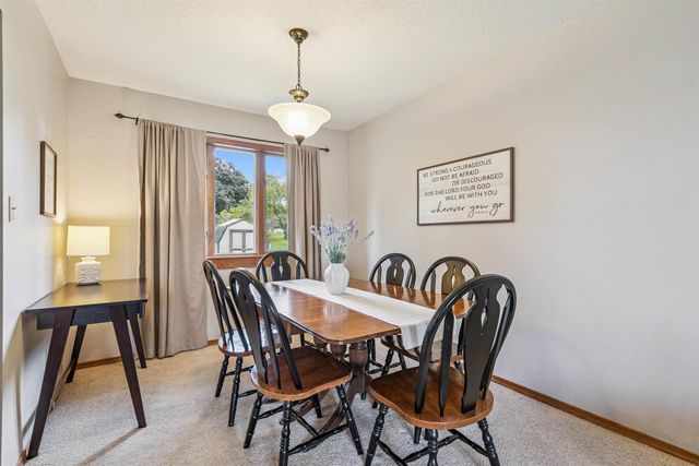 114 Parkgate Road, Cedar Falls, IA 50613