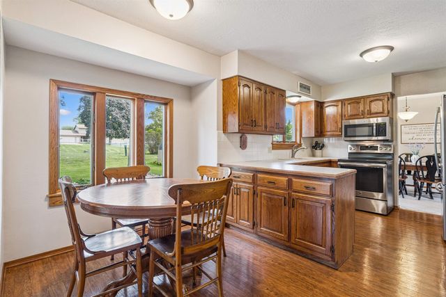 114 Parkgate Road, Cedar Falls, IA 50613