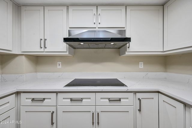 17404 N 99TH Avenue 338, Sun City, AZ 85373