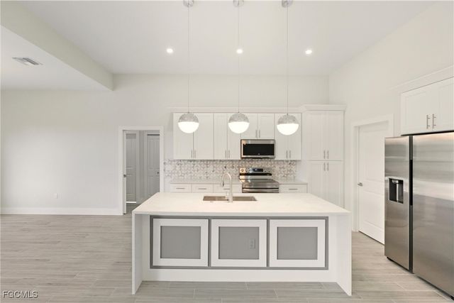 707 McKinley AVE, Lehigh Acres, FL 33972